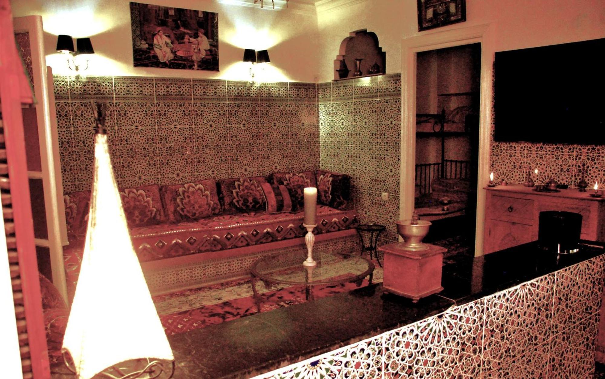Dar Lghzal Special Offer In Rabat Winner Of Guest Experience 2025 Awards Traditional Sahrawi And Berber Privative Villa With Swimming Pool Jacuzzi Sea View And On Site Restaurant Ideal For Family And Groups In Rabat'S Center No Car Required Екстериор снимка